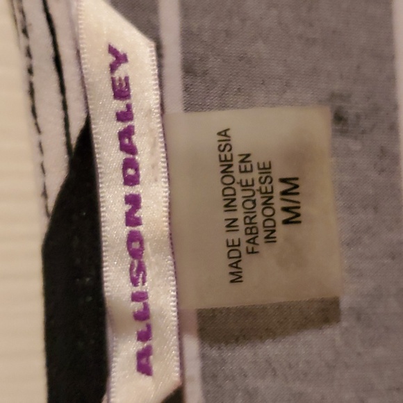 Allison Daley Size Medium Blouse Black and White Stripes - Picture 2 of 4